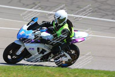 media/Apr-23-2022-Fastrack Riders (Sat) [[cb2d6ae73d]]/LEVEL 1/1145AM TURN 3 AND 4/